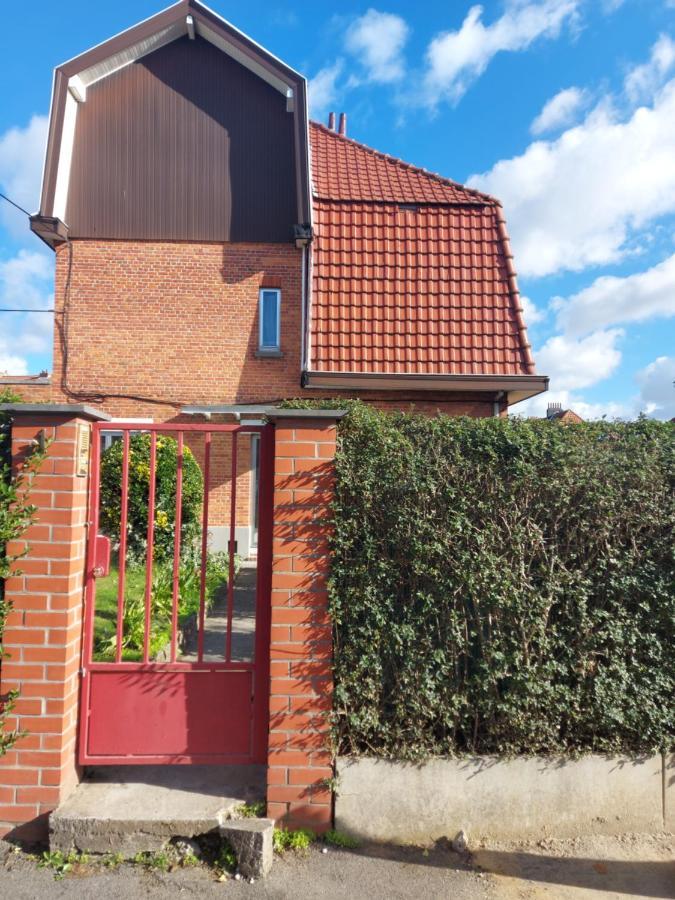 Belle Dans Un Quartier Calme Bed & Breakfast *